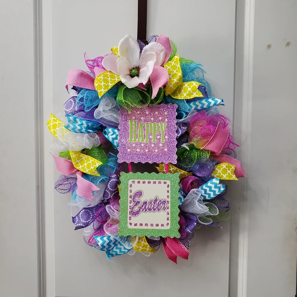 Happy Easter Egg Wreath